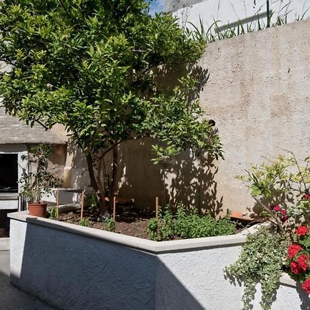 Apartment In Bol With Seaview, Terrace, Air Condition, Wifi Ngoại thất bức ảnh