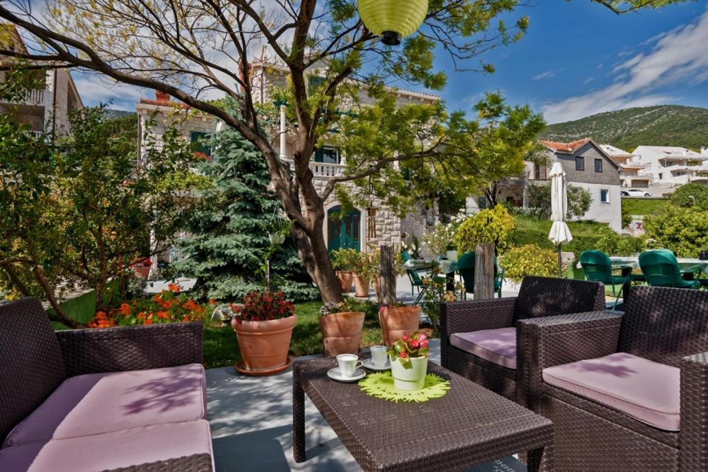 Apartment In Bol With Seaview, Terrace, Air Condition, Wifi Ngoại thất bức ảnh
