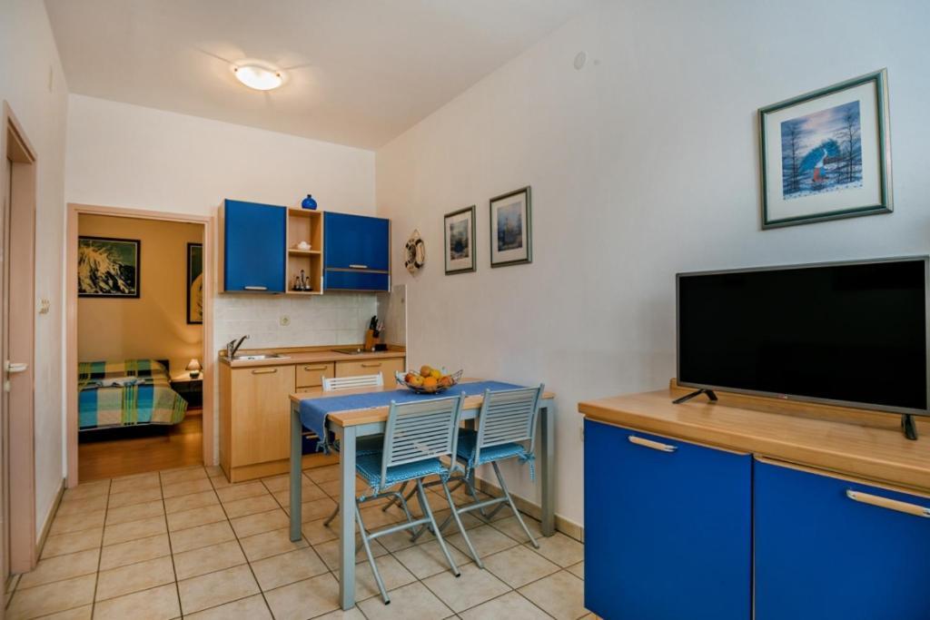 Apartment In Bol With Seaview, Terrace, Air Condition, Wifi Ngoại thất bức ảnh